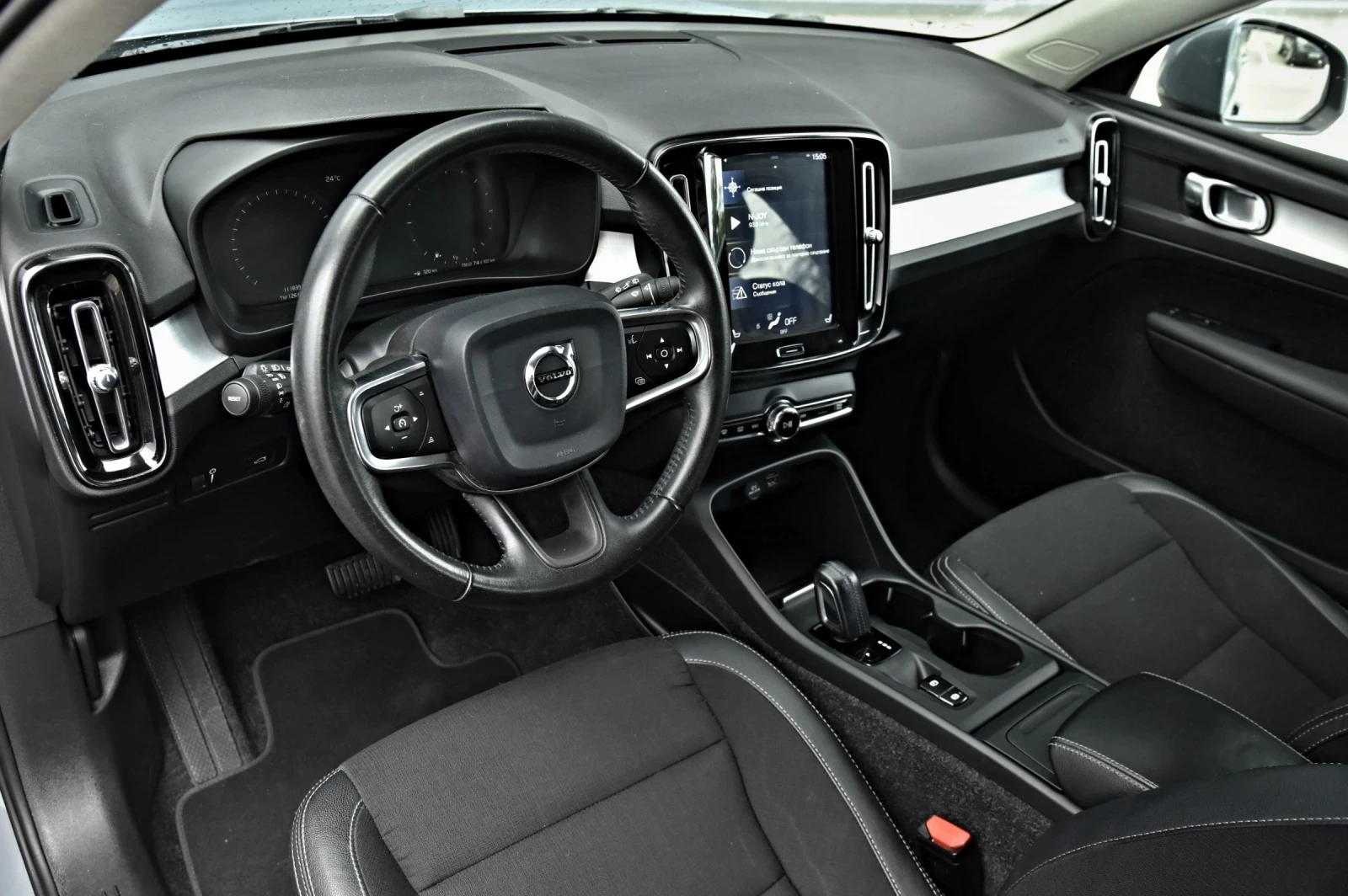 Volvo XC40 AWD 4X4, снимка 8 - Автомобили и джипове - 55952198