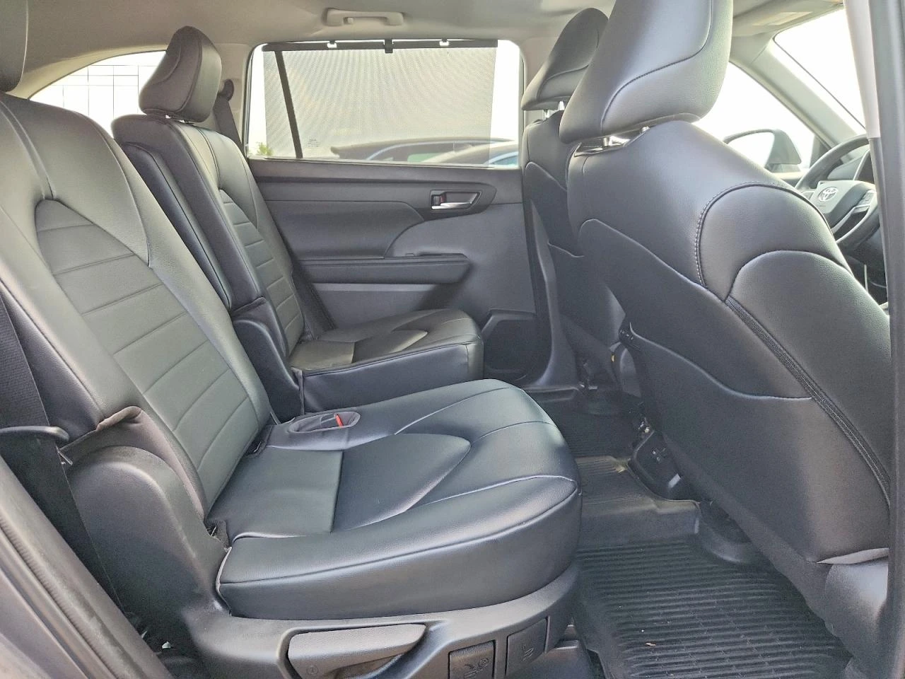 Toyota Highlander 2.4l Xle, снимка 11 - Автомобили и джипове - 56044917