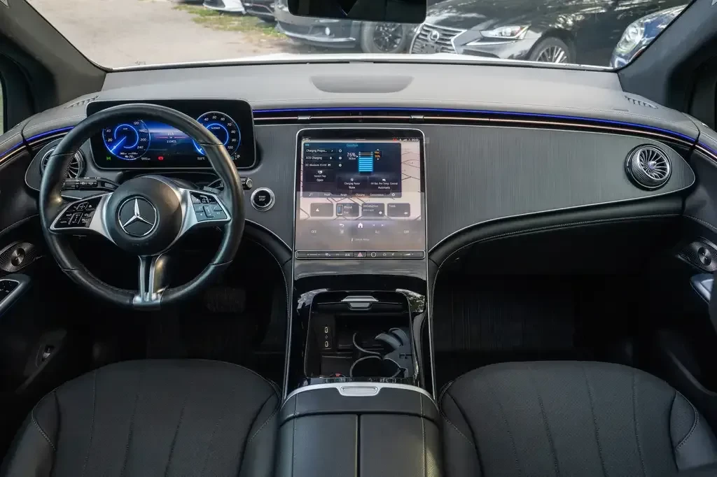 Mercedes-Benz EQE SUV 350 4MATIC | AMG Line | Driver Assistance | 36, снимка 8 - Автомобили и джипове - 56235312