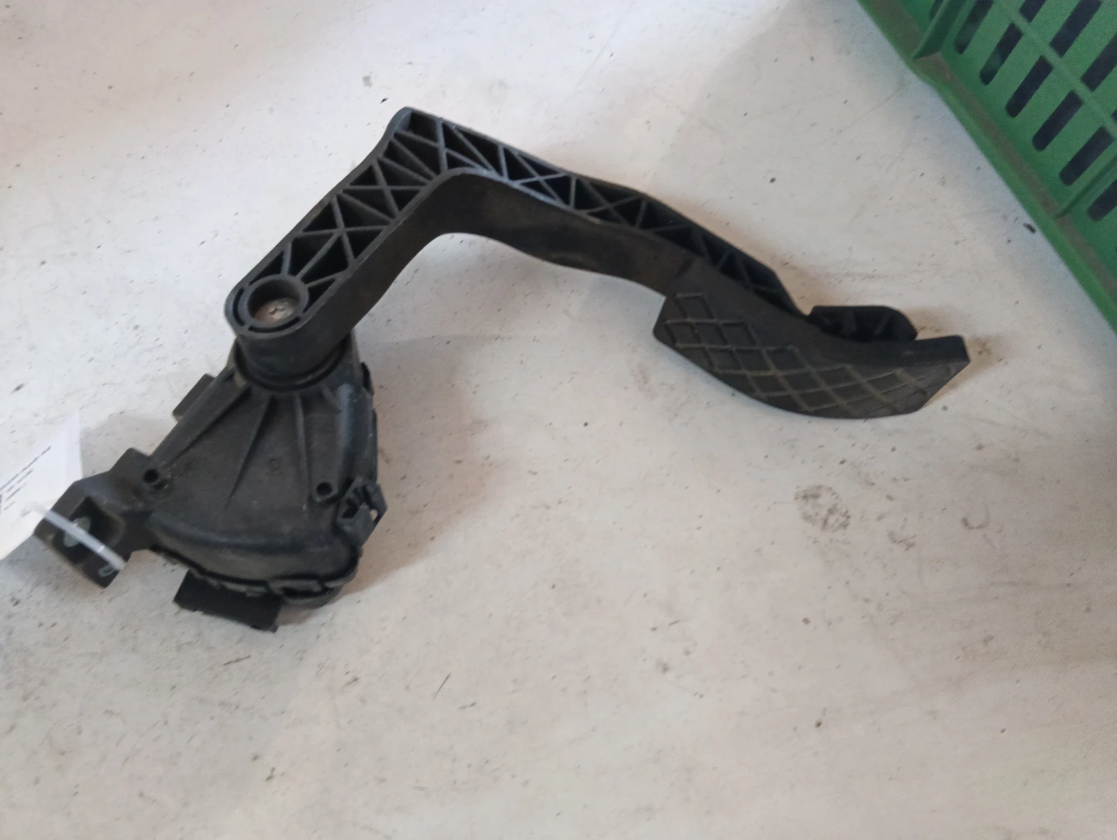 педал газ 4E1723523E Audi A8