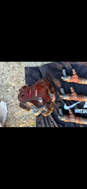 Дюзи 209 R70помпа, снимка 2 - Части - 53142219