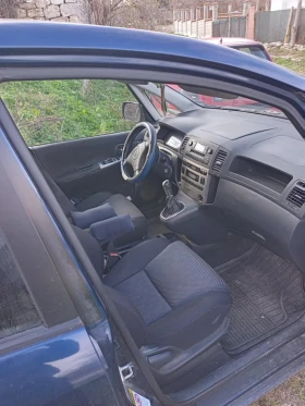 Toyota Corolla verso 2.0 D4D, снимка 2