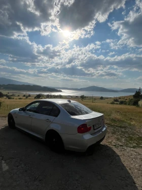 BMW 330 i | Mobile.bg    3