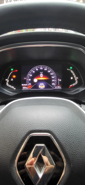 Renault Captur 1.3 Intens TCe 140 | 39 700 км | В гаранция - 14900 € / 29141.87 лв. - 99873683 16