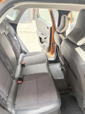 Renault Captur 1.3 Intens TCe 140 | 39 700 км | В гаранция - 14900 € / 29141.87 лв. - 99873683 9