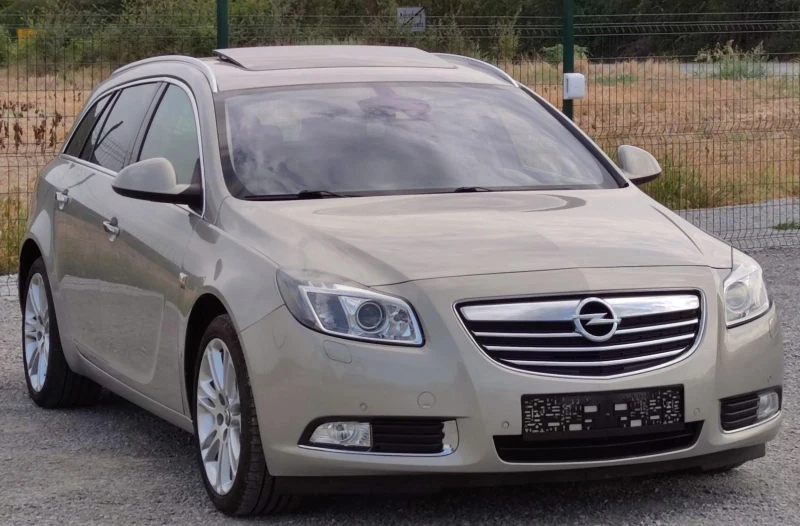 Opel Insignia 2.0CDTI* 131к.с* NAVI* , снимка 1 - Автомобили и джипове - 47514600