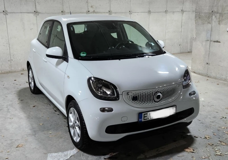 Smart Forfour, снимка 2 - Автомобили и джипове - 47623883