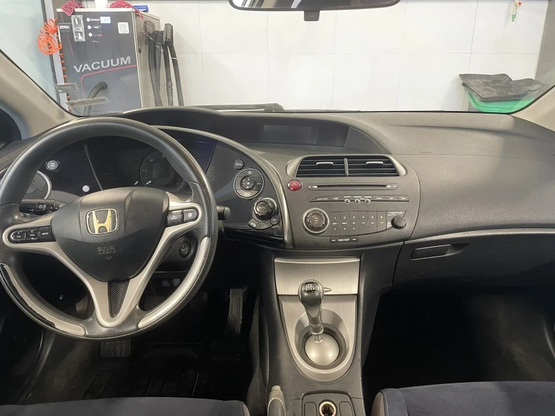 Honda Civic 2.2 ctdi, снимка 9 - Автомобили и джипове - 48000727