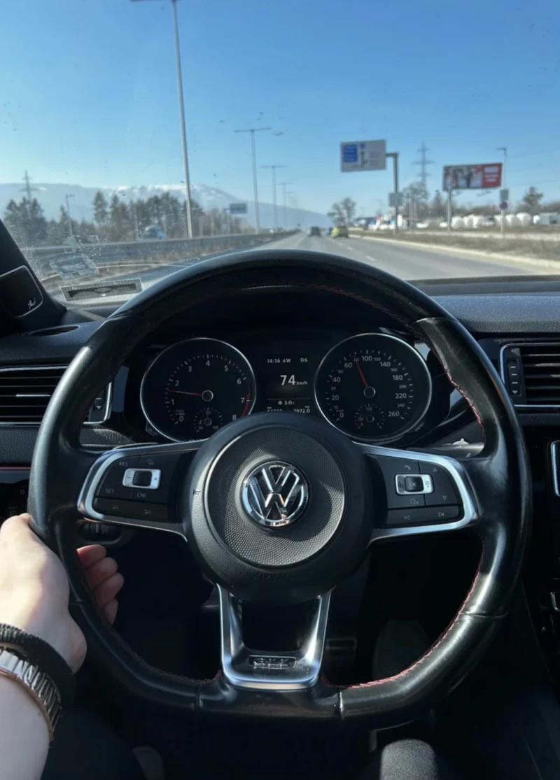 VW Jetta GLI , снимка 6 - Автомобили и джипове - 52176605