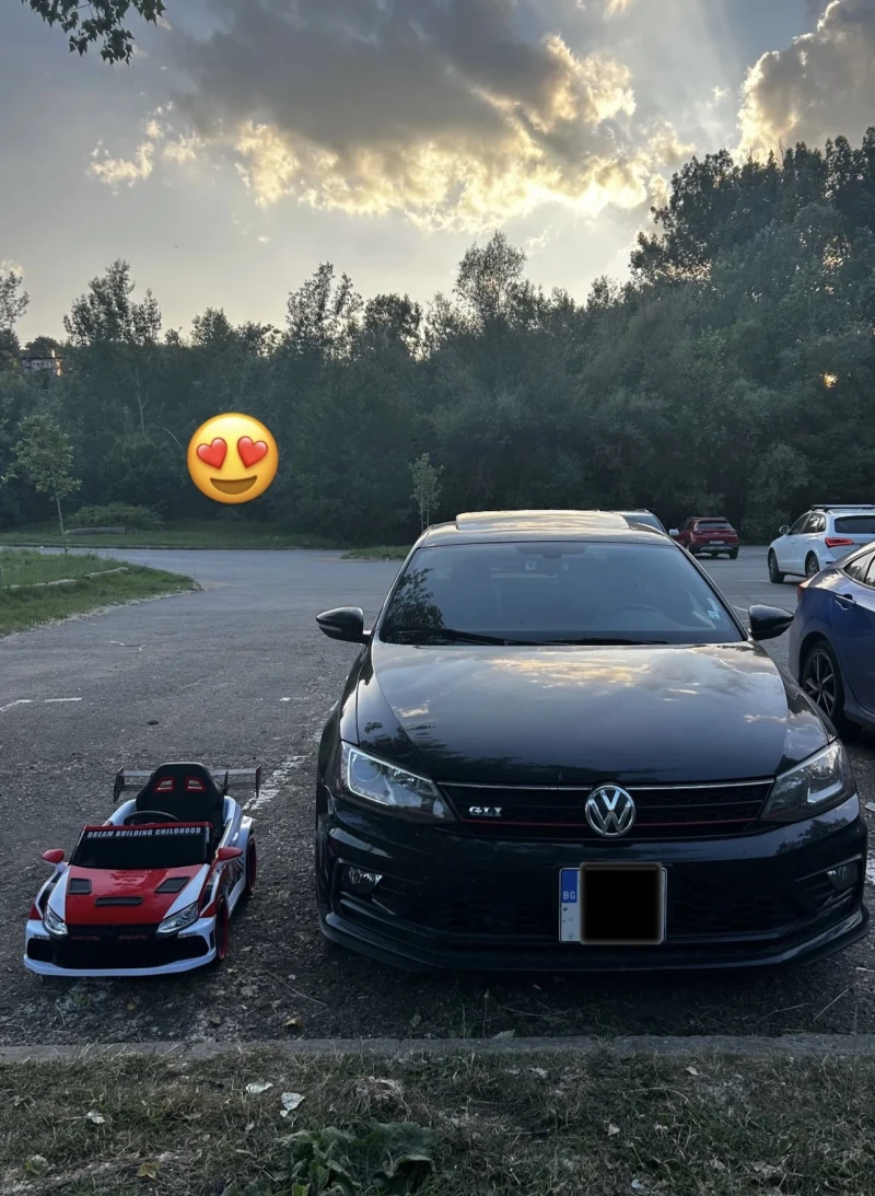 VW Jetta GLI , снимка 3 - Автомобили и джипове - 52176605