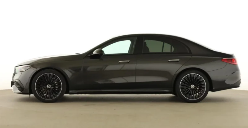 Mercedes-Benz E 220 d* AMG* Night* Pano* 360, снимка 2 - Автомобили и джипове - 51922716