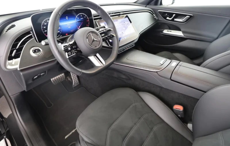 Mercedes-Benz E 220 d* AMG* Night* Pano* 360, снимка 5 - Автомобили и джипове - 51922716