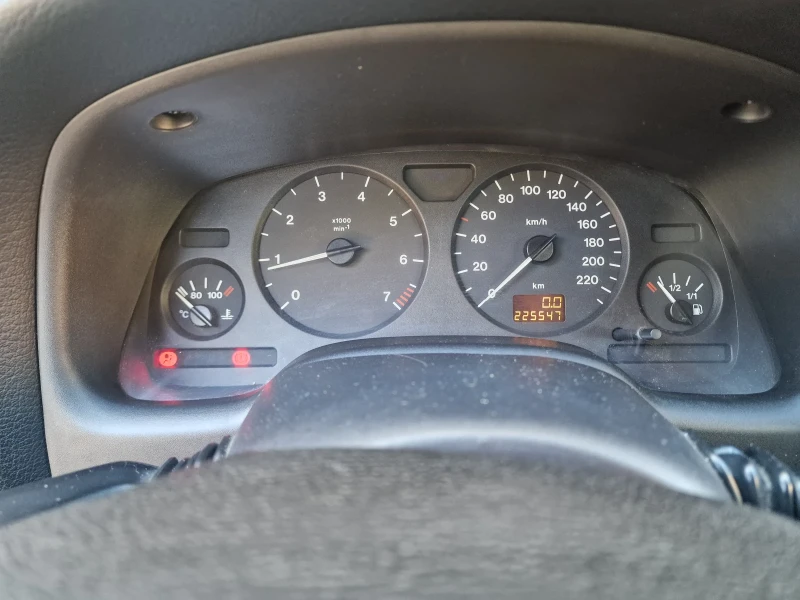 Opel Astra, снимка 7 - Автомобили и джипове - 52367695