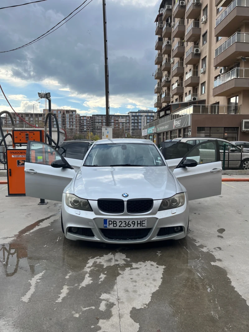 BMW 330 i, снимка 2 - Автомобили и джипове - 52296997