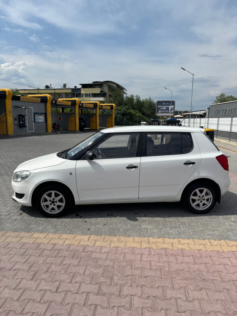Skoda Fabia, снимка 16 - Автомобили и джипове - 52597713
