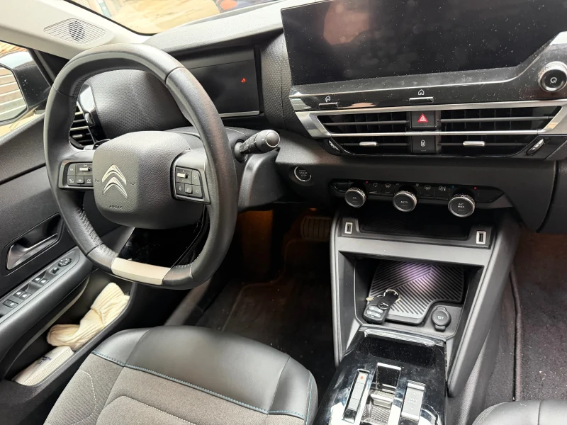 Citroen C4 1.2 EAT8 52000km, снимка 6 - Автомобили и джипове - 52886626