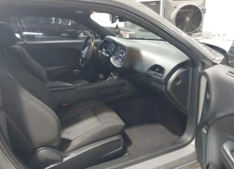 Dodge Challenger 5.7 hemi, снимка 4 - Автомобили и джипове - 53078371