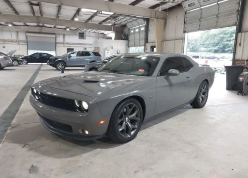 Dodge Challenger 5.7 hemi