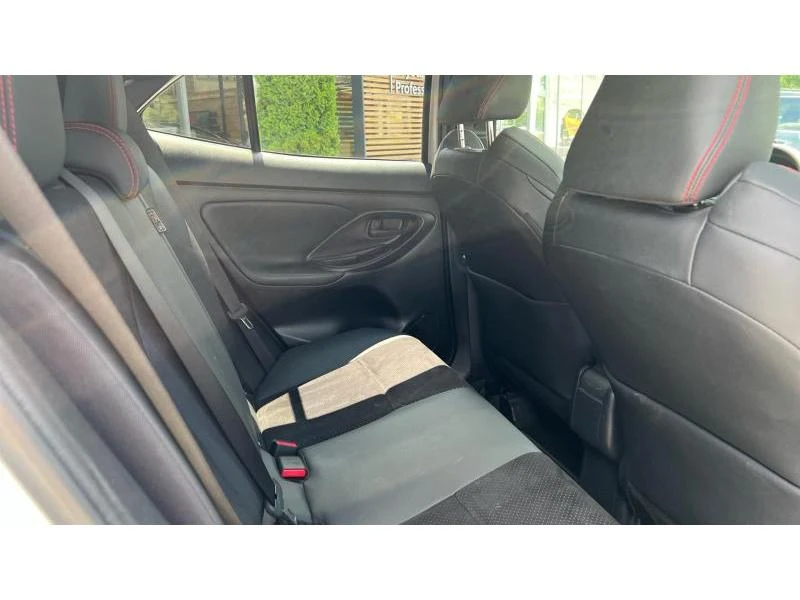 Toyota Yaris Cross 1.5H GR Sport, снимка 16 - Автомобили и джипове - 55006069
