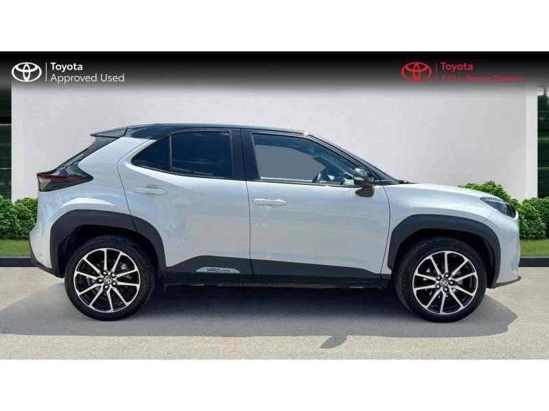Toyota Yaris Cross 1.5H GR Sport, снимка 4 - Автомобили и джипове - 55006069