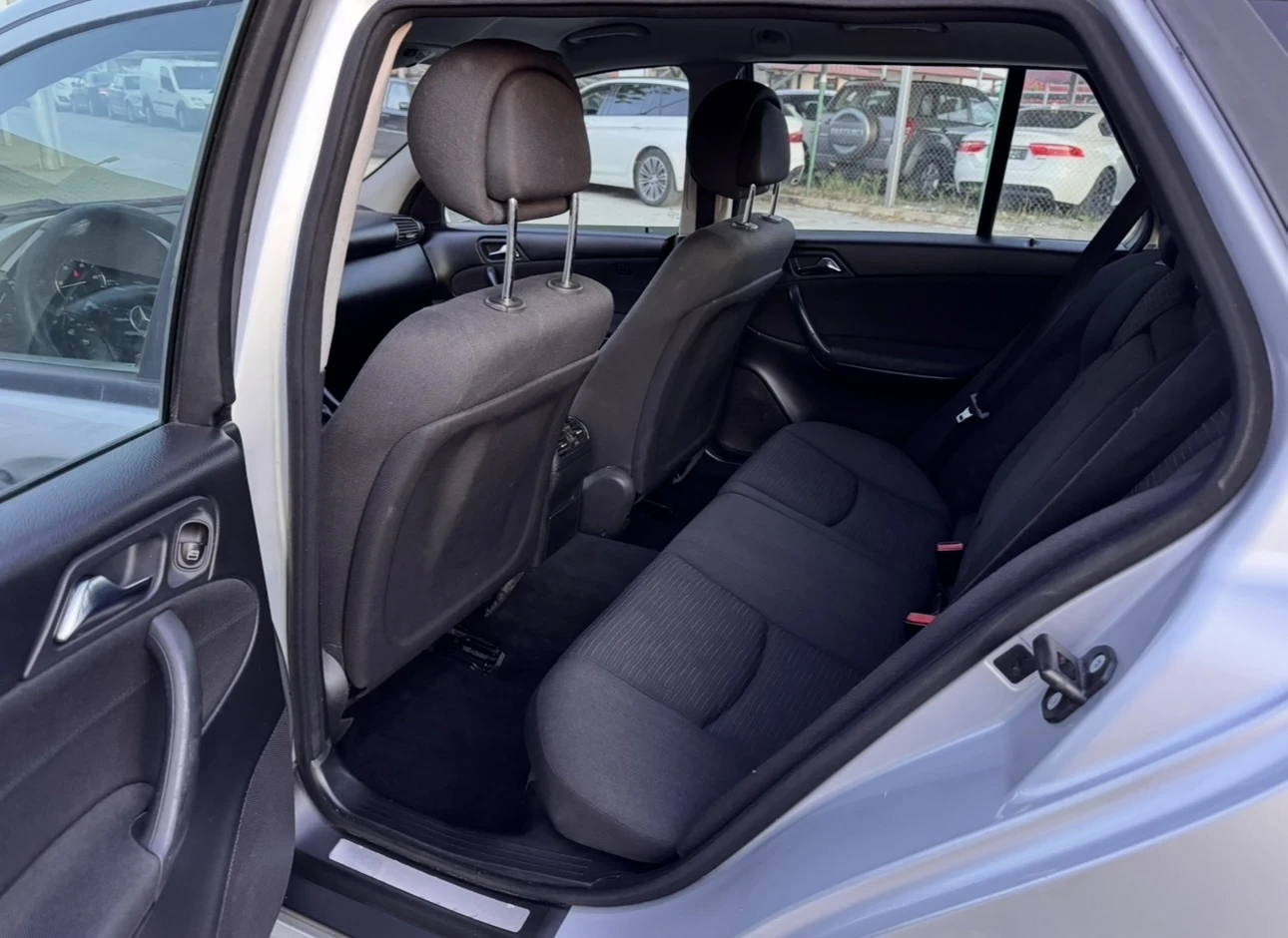 Mercedes-Benz C 200 CDI / Автомат - изображение 10