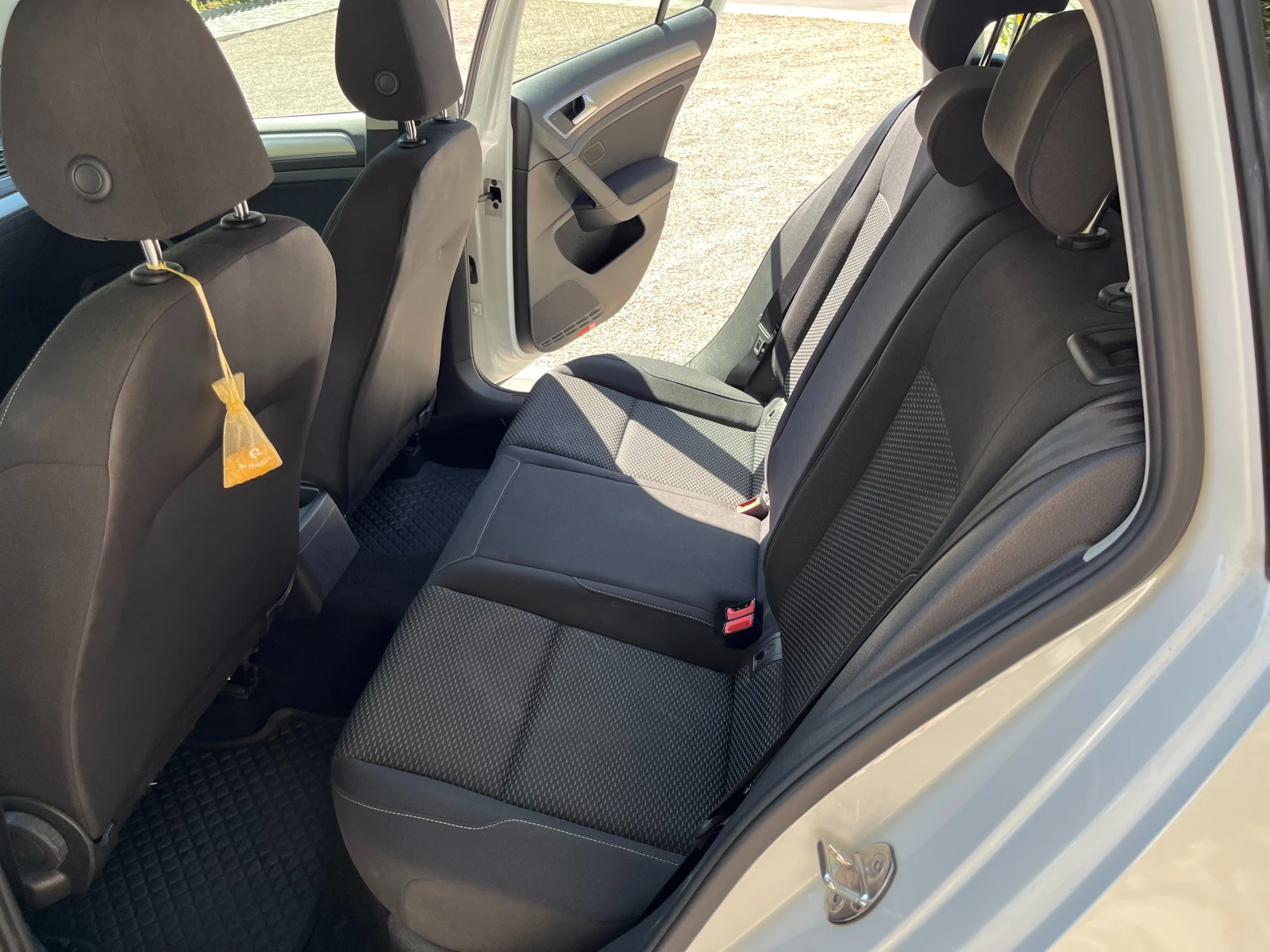 VW Golf Variant 7 - изображение 10