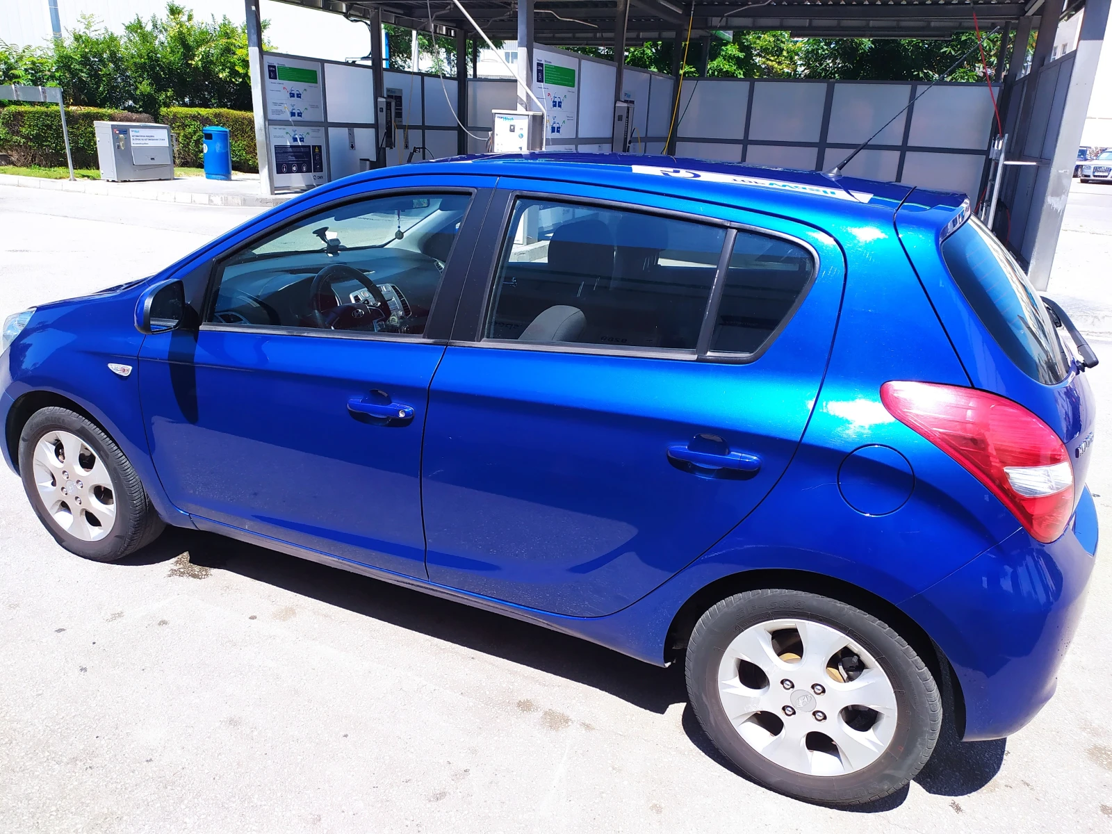 Hyundai I20 1.4 Автоматик - изображение 3