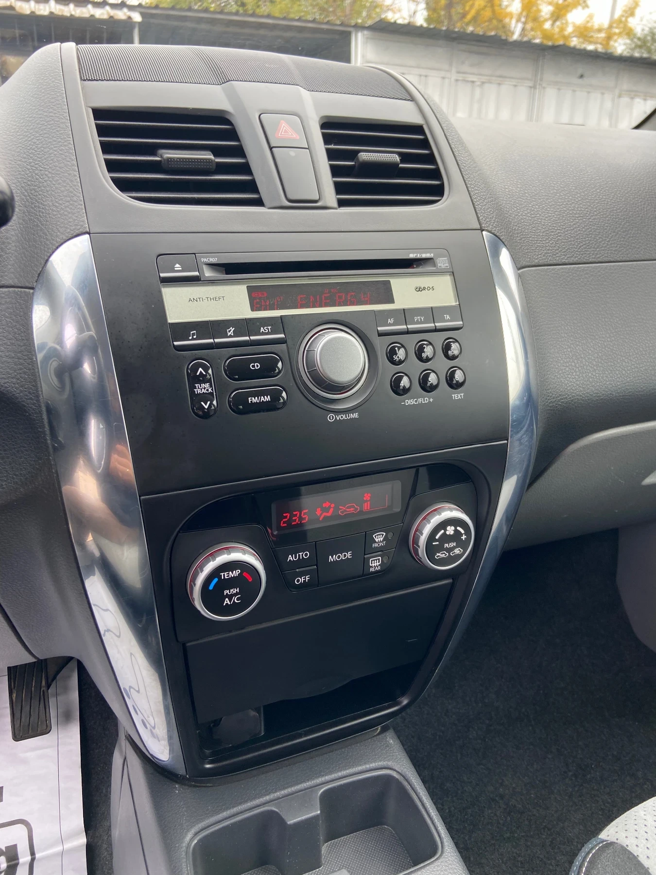 Suzuki SX4 1.6i / 4x4 / 120�.�. | Mobile.bg � ����������� 13