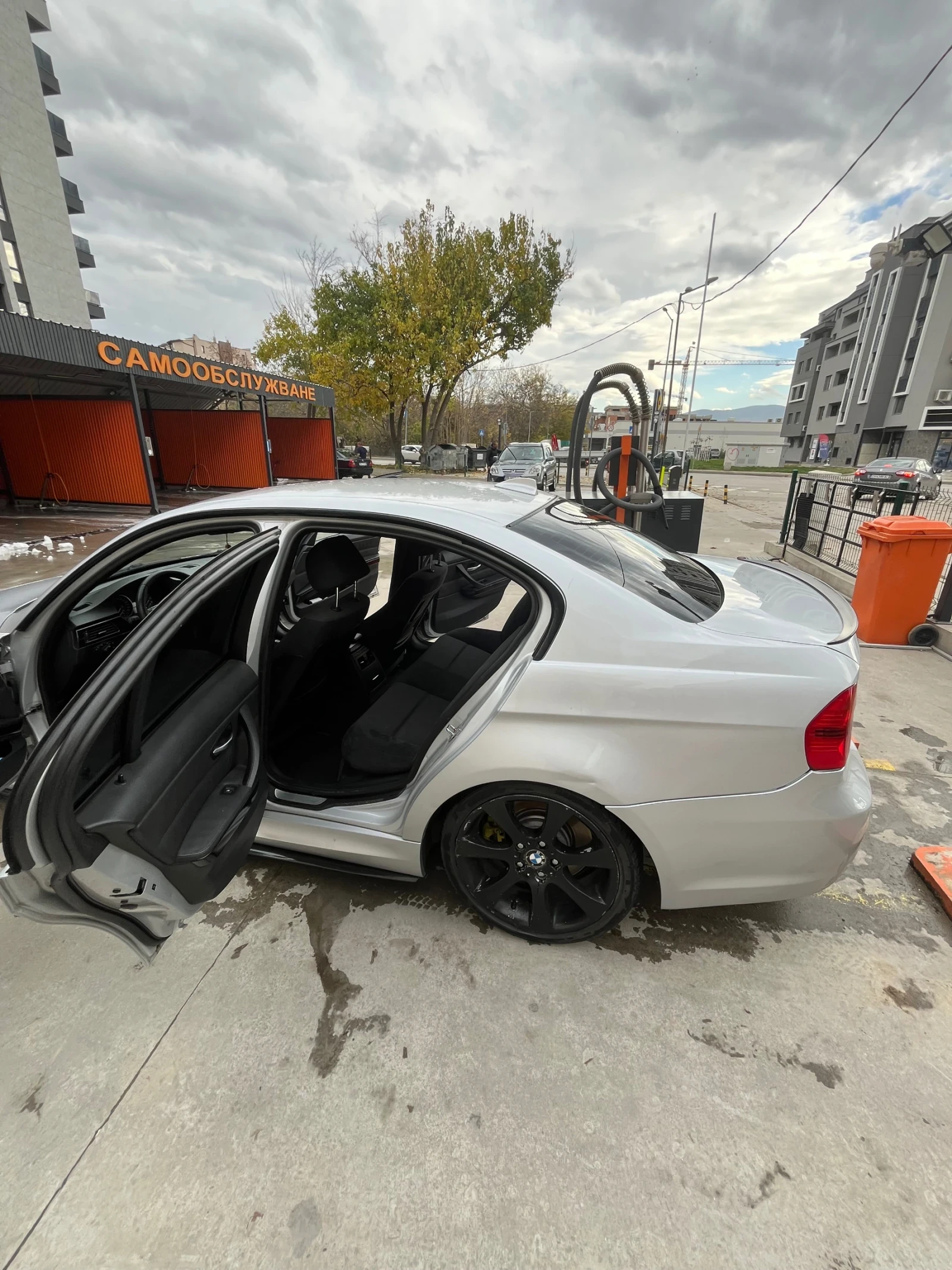 BMW 330 i | Mobile.bg � ����������� 3