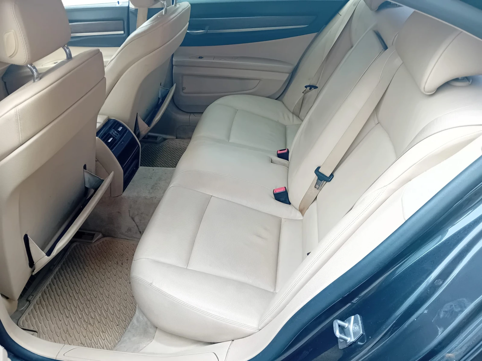 BMW 730  - изображение 7