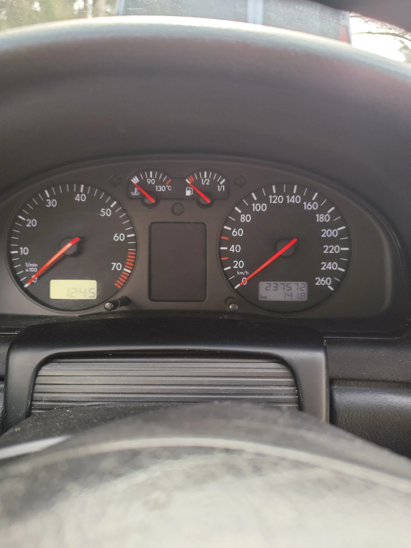 VW Passat, снимка 4 - Автомобили и джипове - 53727680