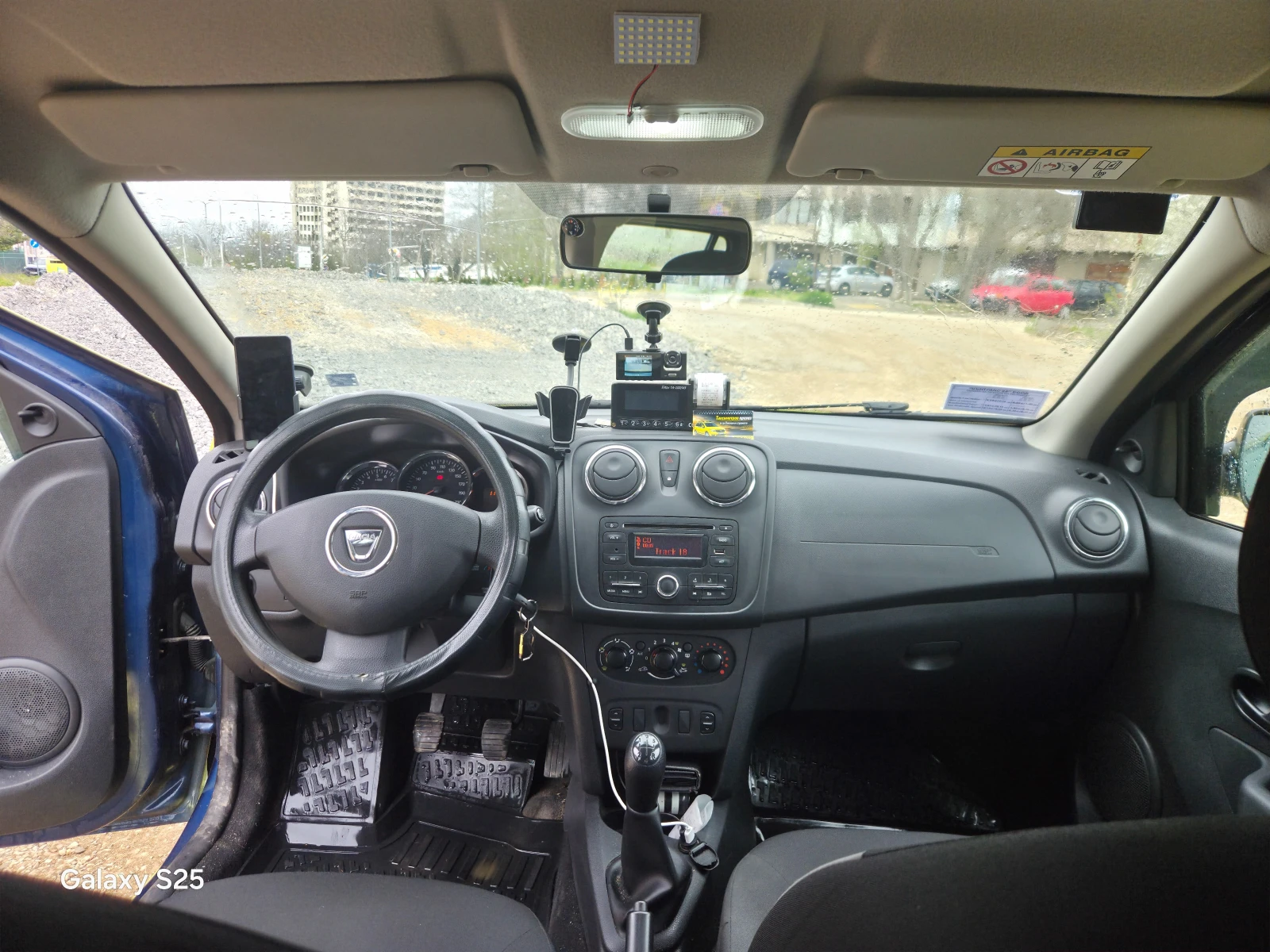 Dacia Logan 1.2 Лизинг, снимка 11 - Автомобили и джипове - 54681580