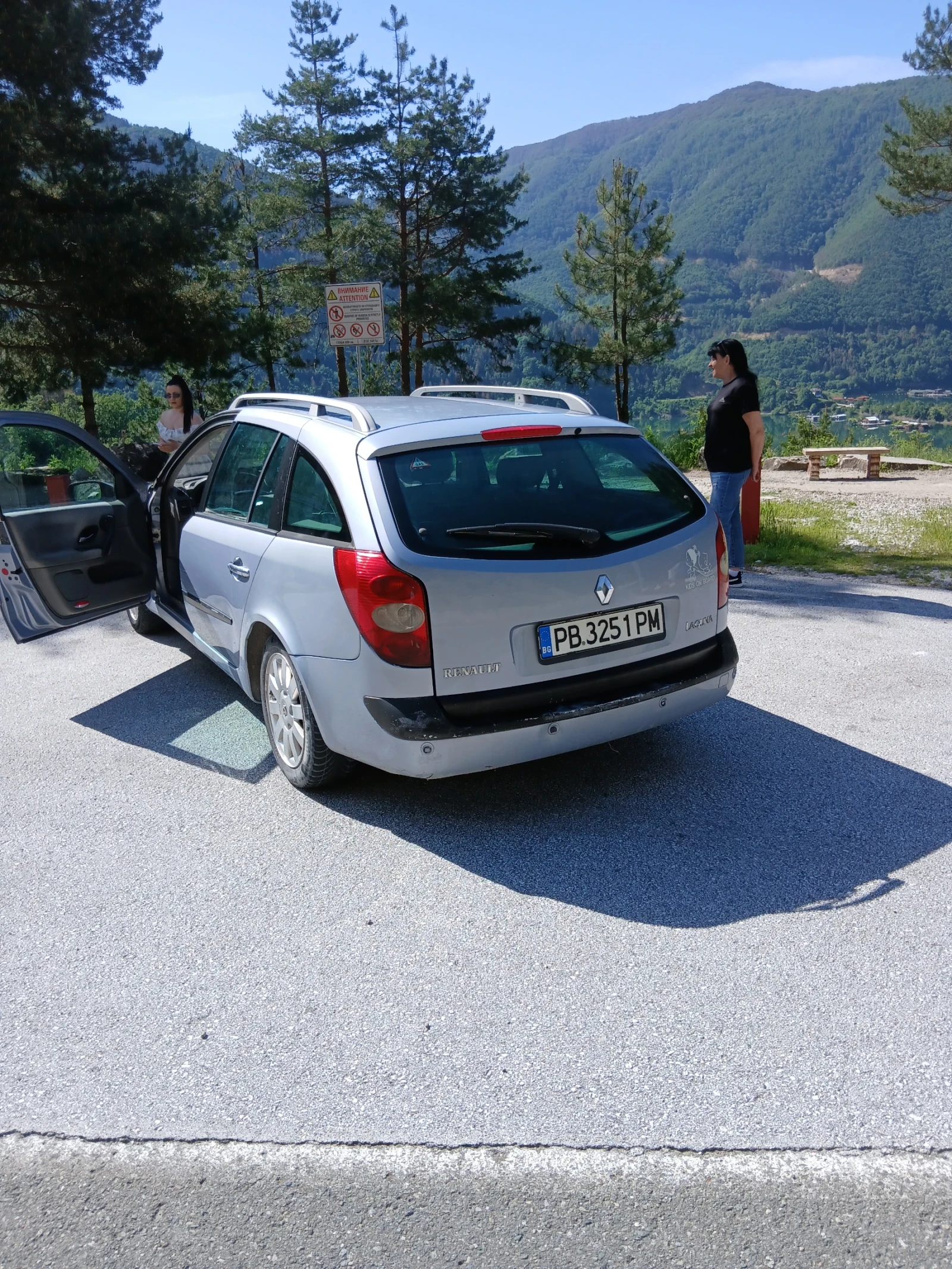 Renault Laguna, снимка 3 - Автомобили и джипове - 54687869