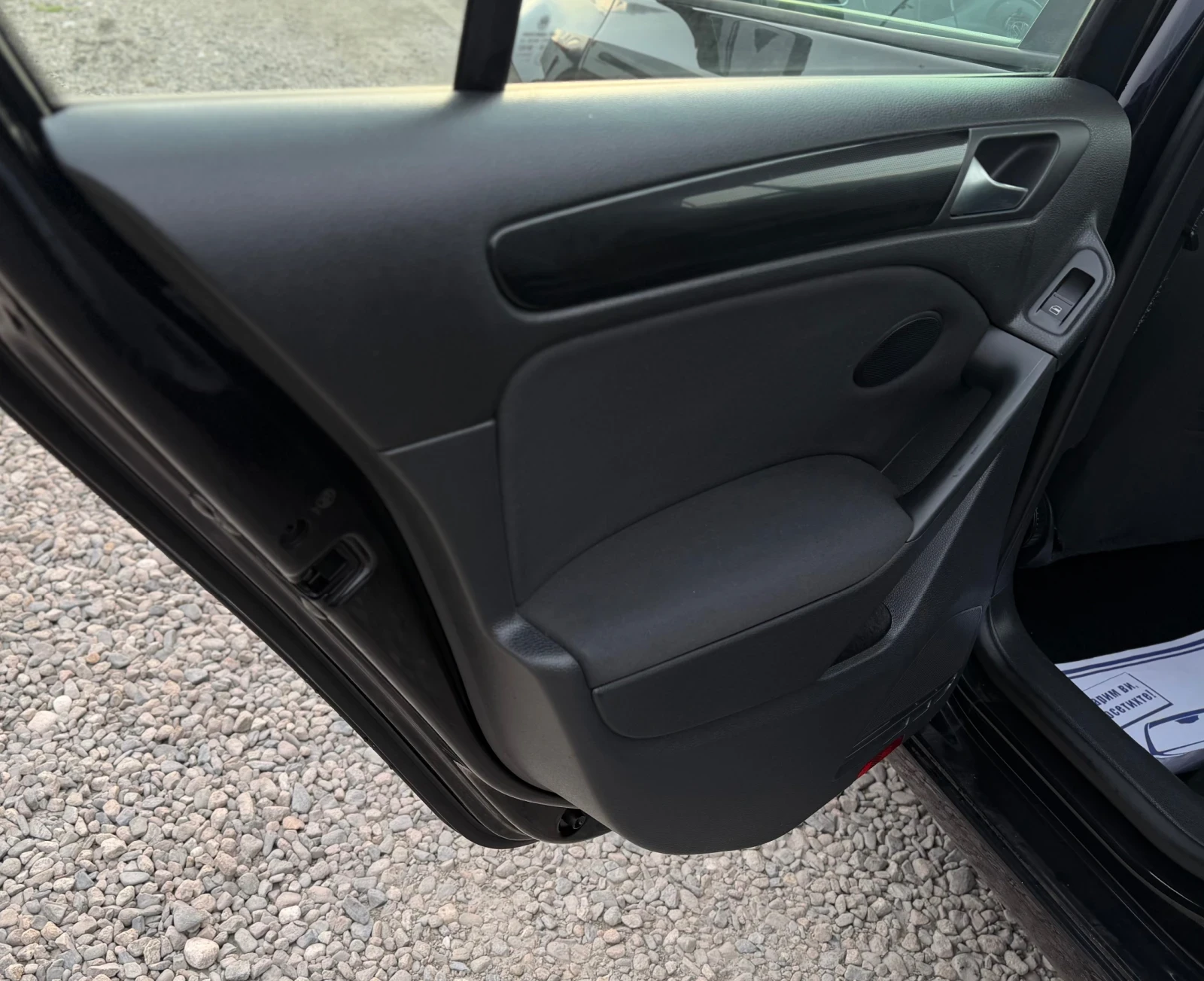VW Golf 1.6i 102кс * GAZ* , снимка 6 - Автомобили и джипове - 54948833