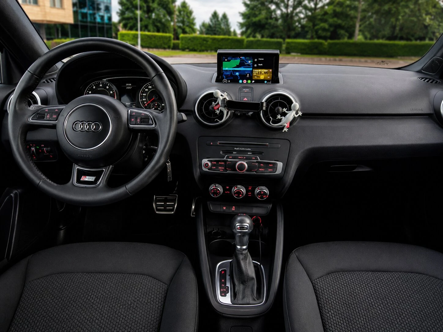 Audi A1 Sportback 1.0 TFSI Ultra S-Line, снимка 9 - Автомобили и джипове - 54986755
