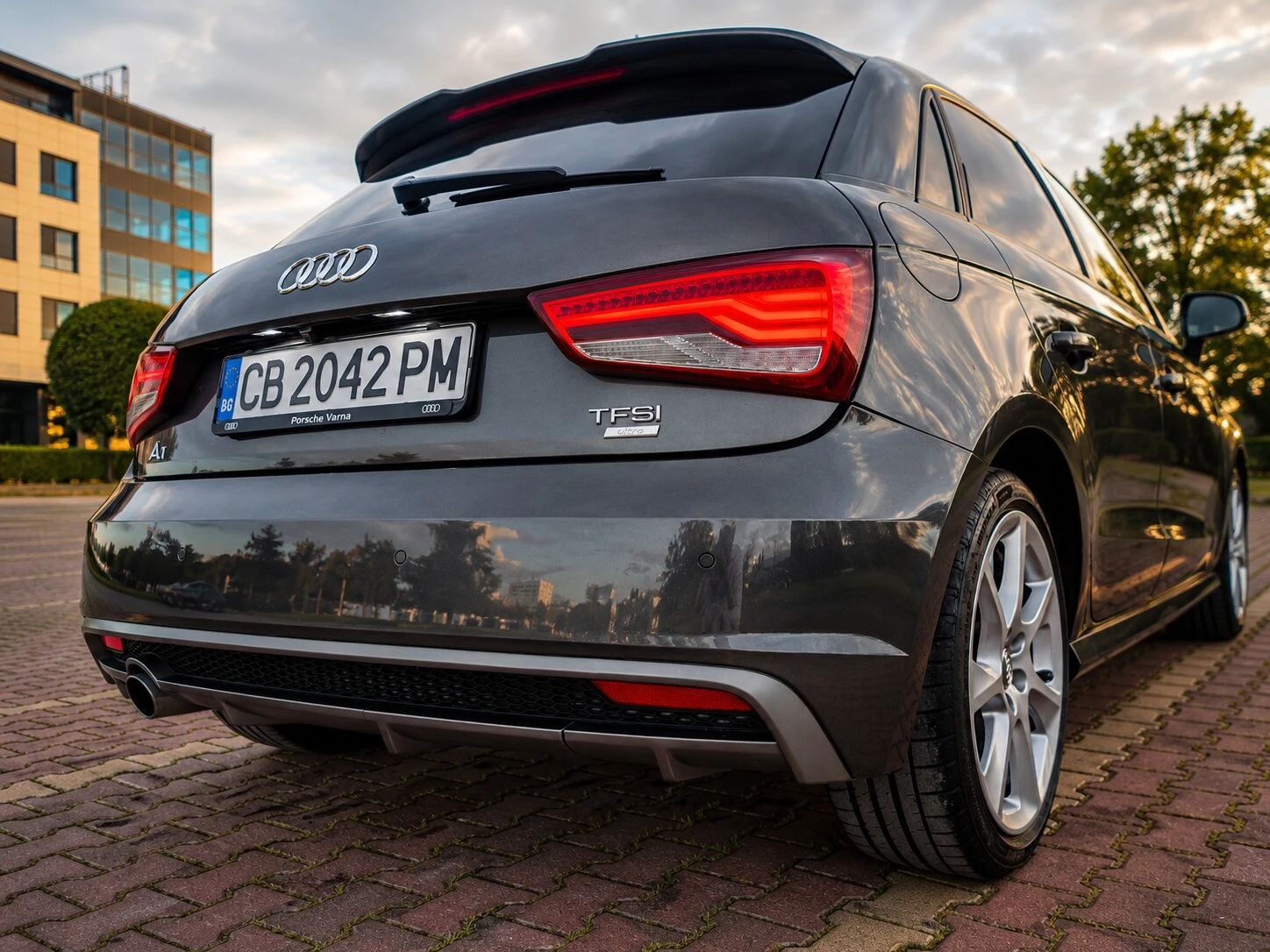 Audi A1 Sportback 1.0 TFSI Ultra S-Line, снимка 6 - Автомобили и джипове - 54986755