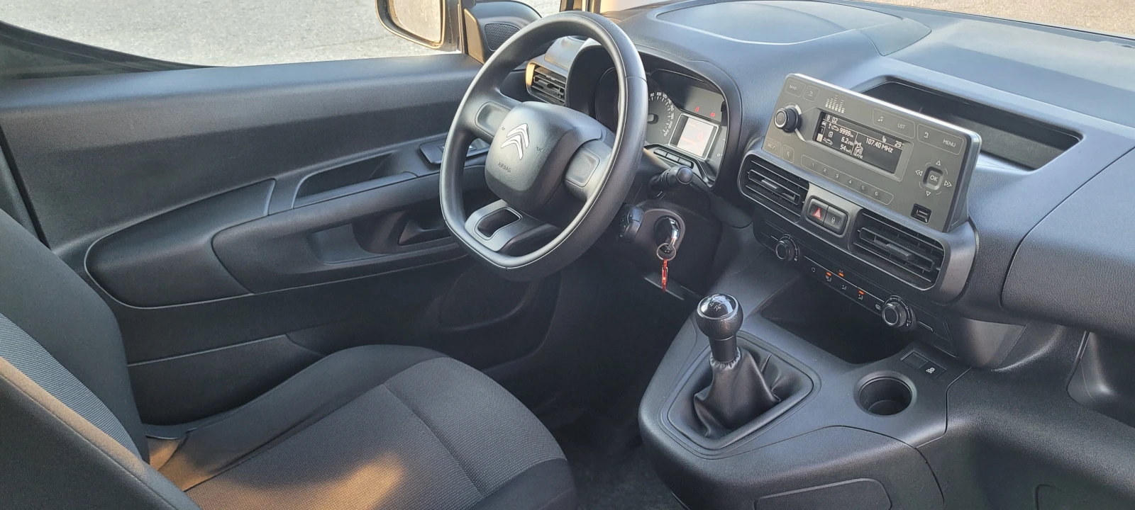 Citroen Berlingo Фургон, снимка 2 - Автомобили и джипове - 55044991