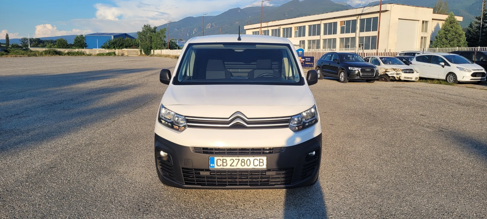 Citroen Berlingo Фургон, снимка 10 - Автомобили и джипове - 55044991