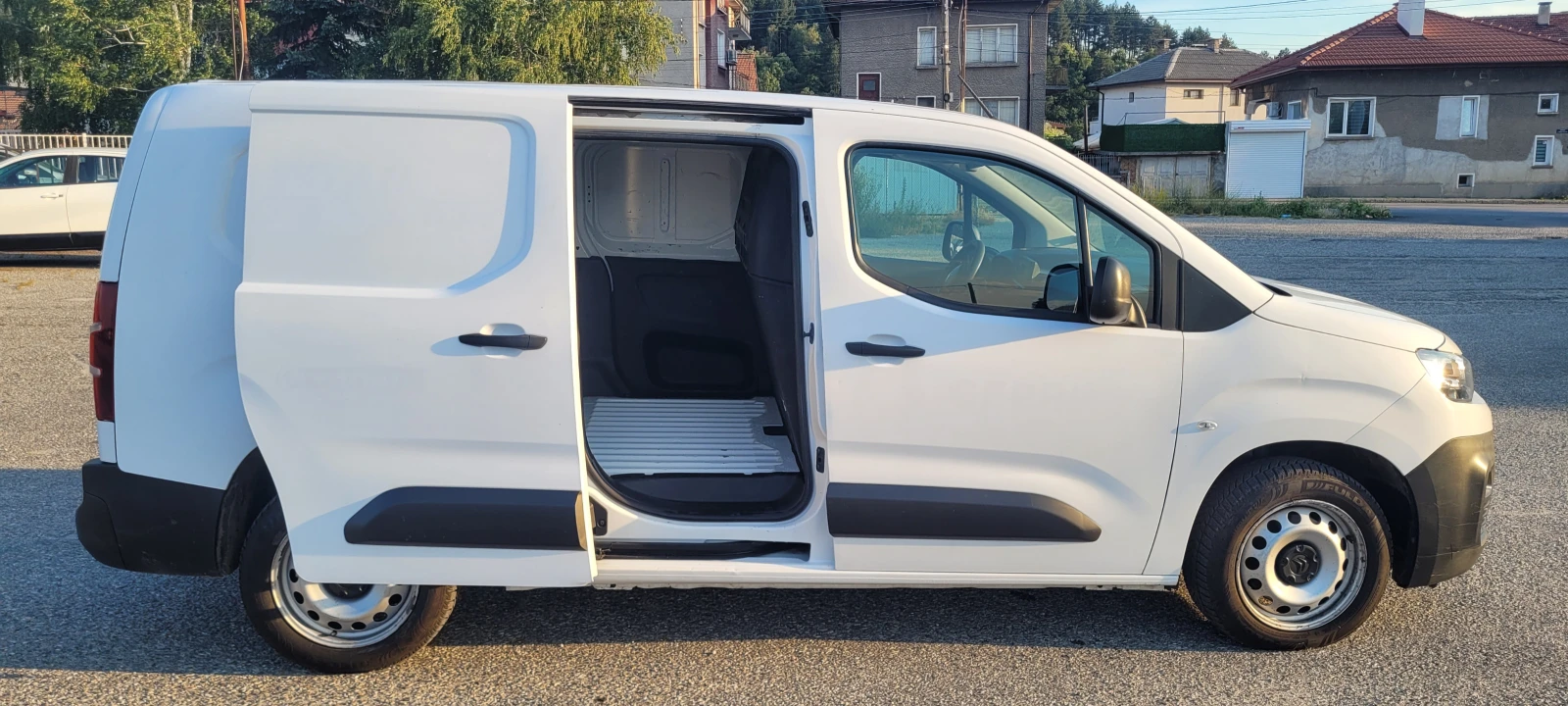 Citroen Berlingo Фургон, снимка 7 - Автомобили и джипове - 55044991