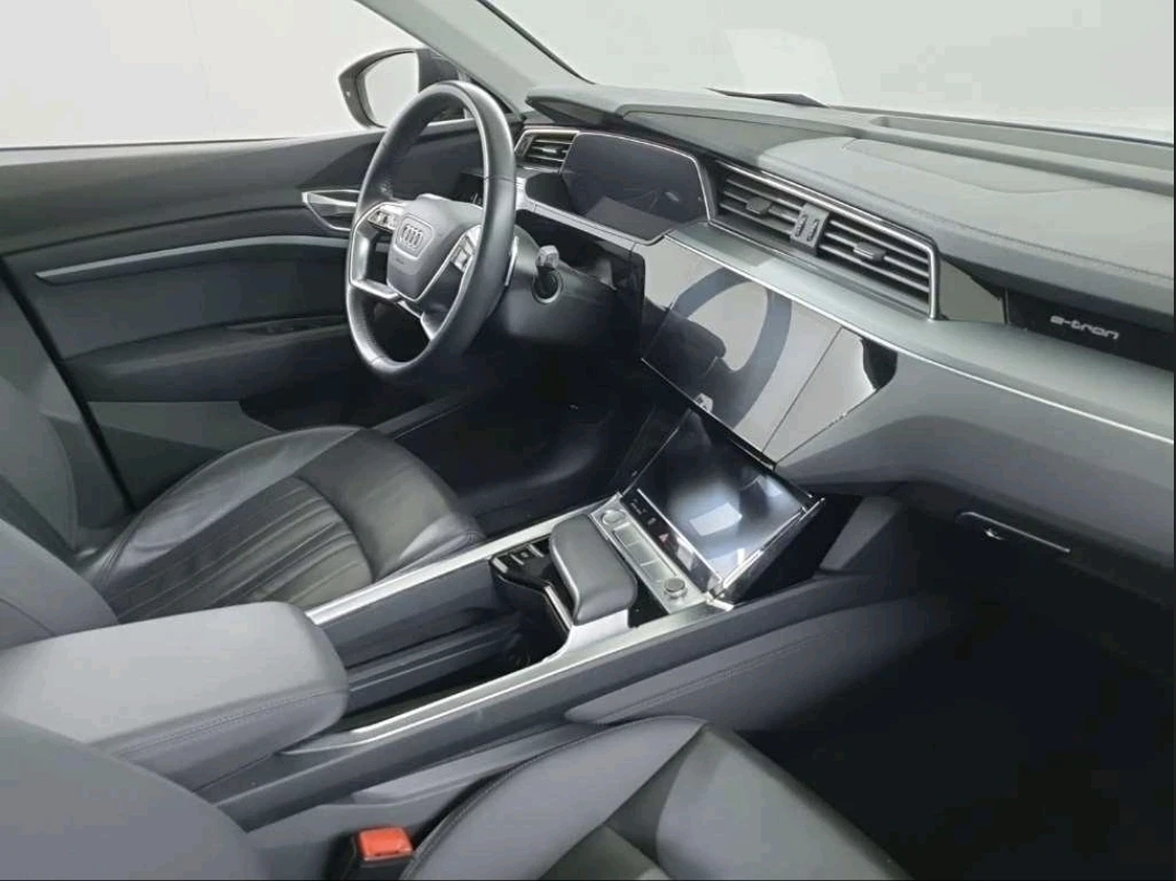 Audi E-Tron 50 quattro, снимка 7 - Автомобили и джипове - 55329748