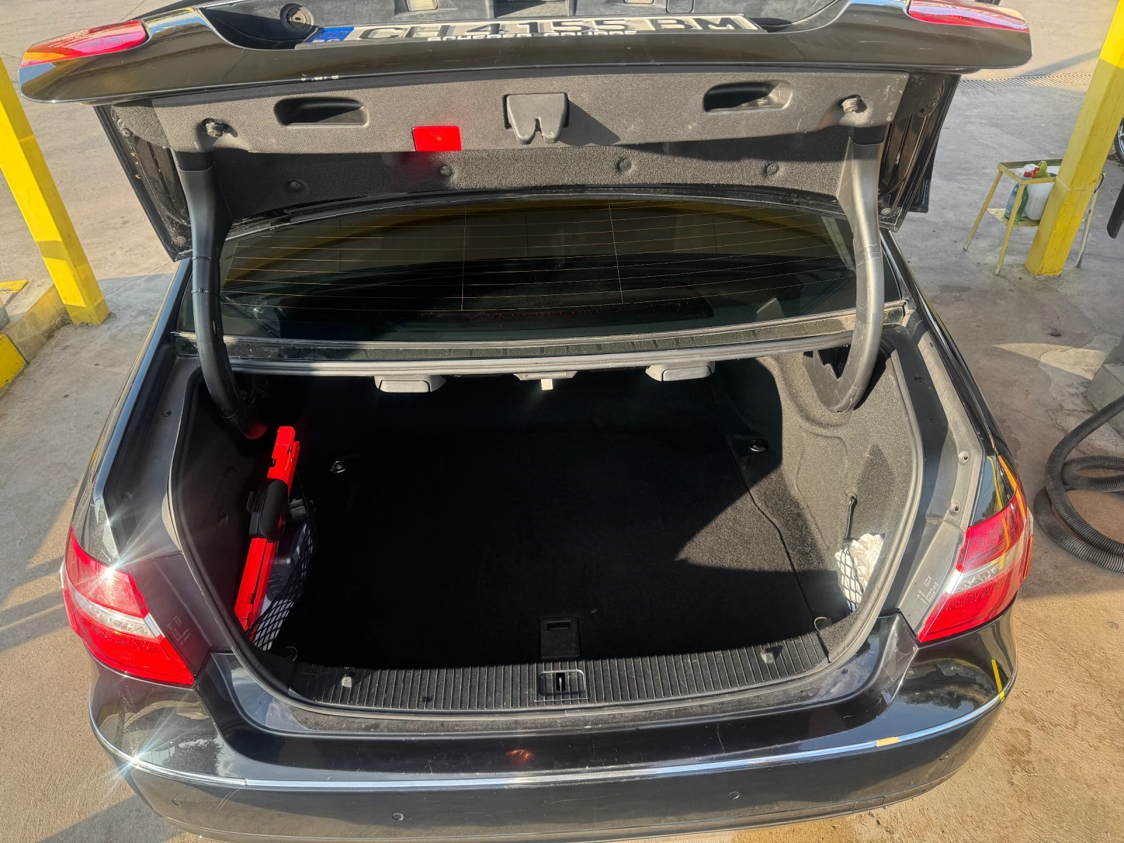 Mercedes-Benz E 250, снимка 12 - Автомобили и джипове - 55400101