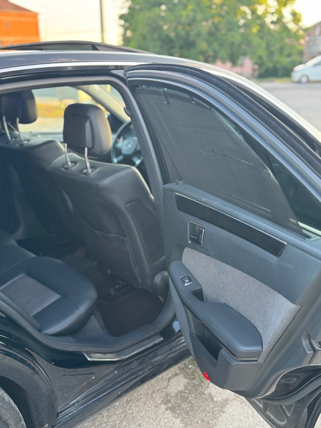 Mercedes-Benz E 250, снимка 10 - Автомобили и джипове - 55400101