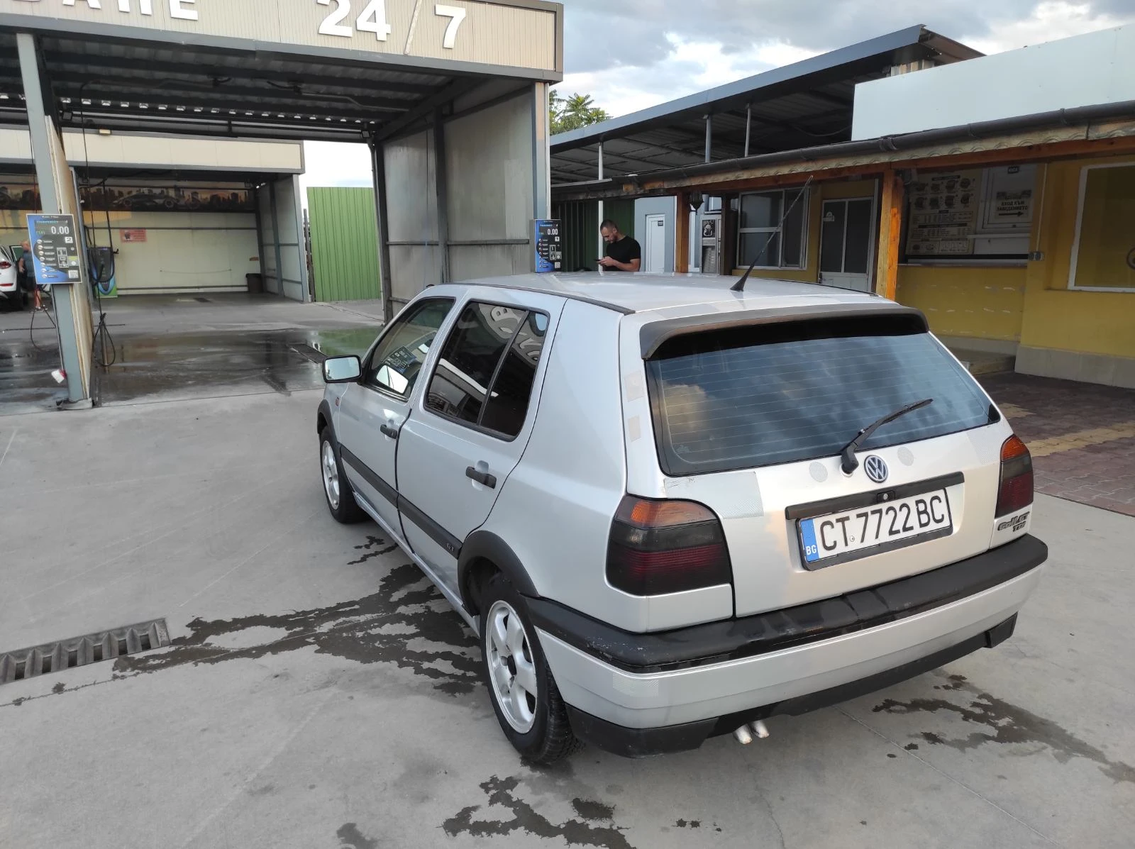 VW Golf, снимка 5 - Автомобили и джипове - 55423895