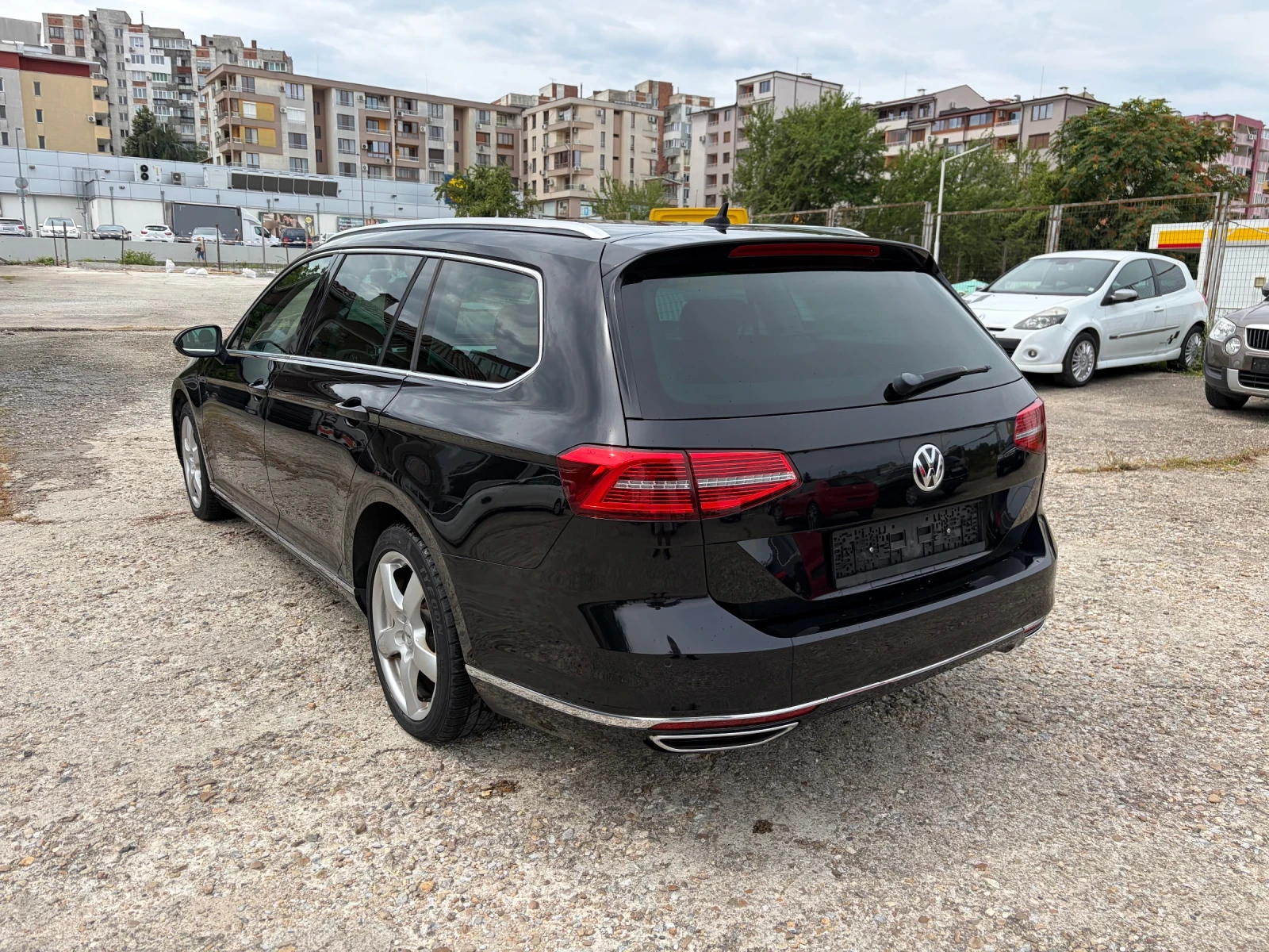 VW Passat 2.0 Bi-TDI 240hp 186000km! Лизинг, снимка 7 - Автомобили и джипове - 55429874