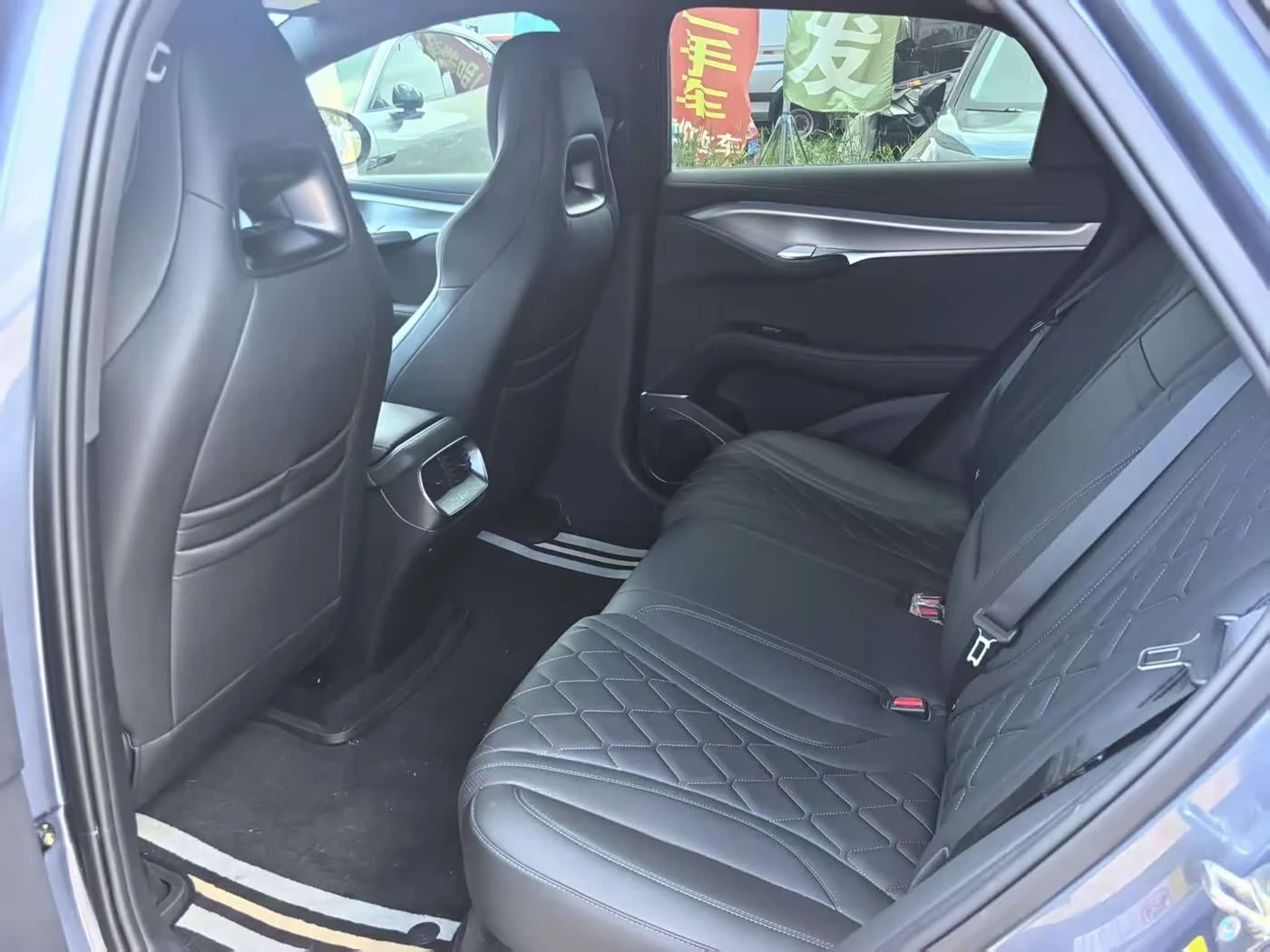 BYD Sealion 7 Long Range 610 km autogeorge.com, снимка 5 - Автомобили и джипове - 55482791