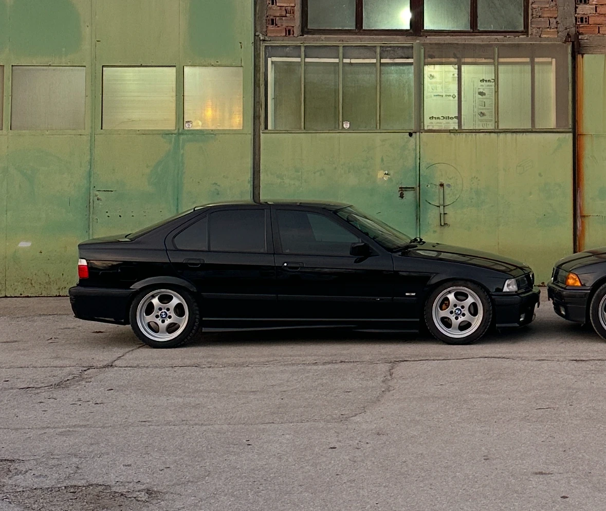 BMW 318, снимка 10 - Автомобили и джипове - 55706890