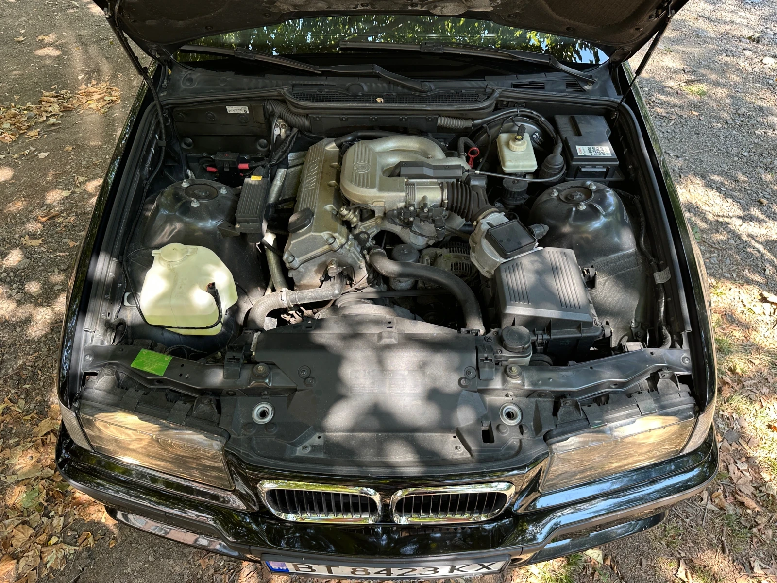 BMW 318, снимка 9 - Автомобили и джипове - 55706890