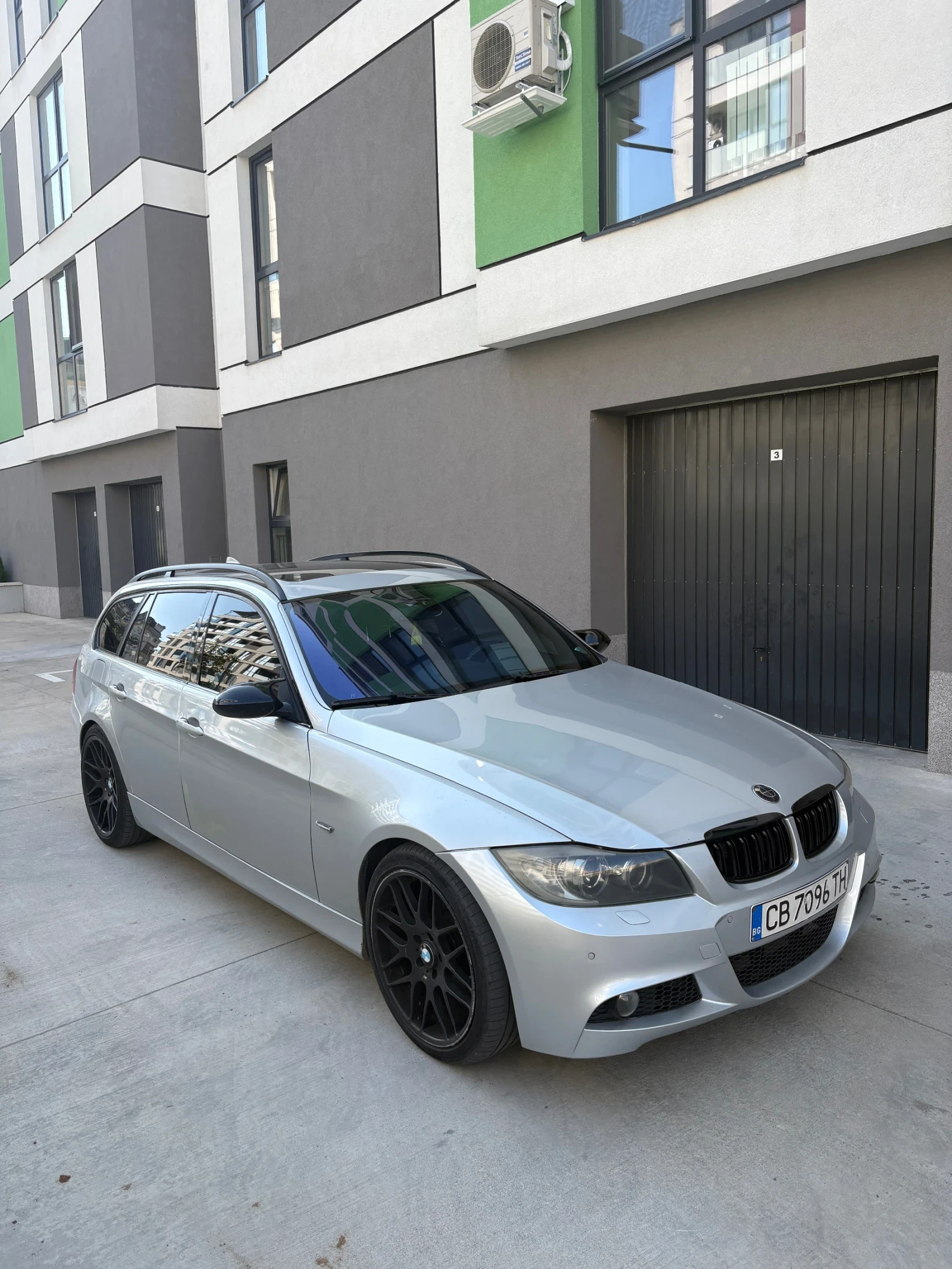 BMW 330