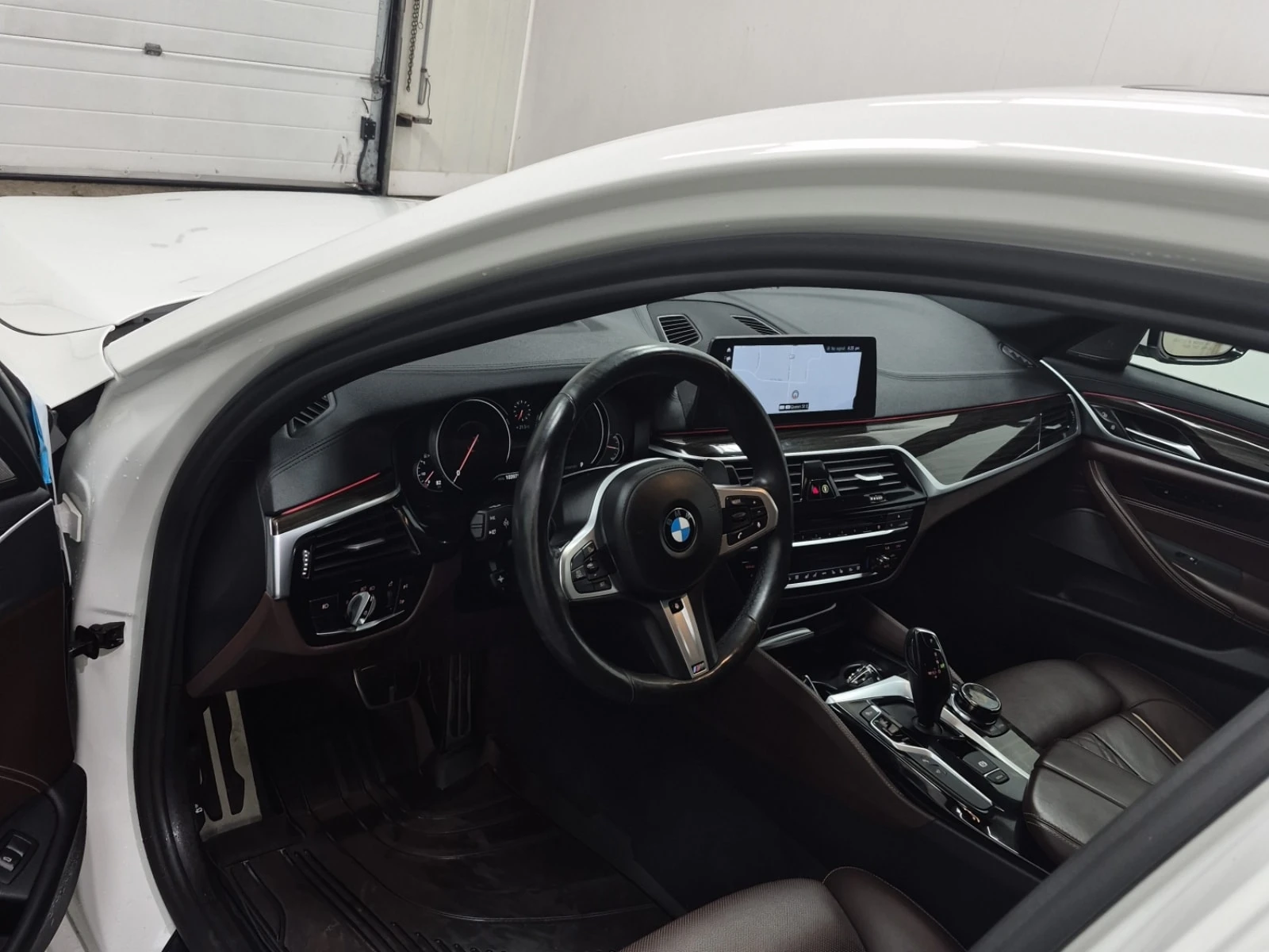 BMW 540 * 540I XDRIVE * CARFAX * , снимка 10 - Автомобили и джипове - 56119335