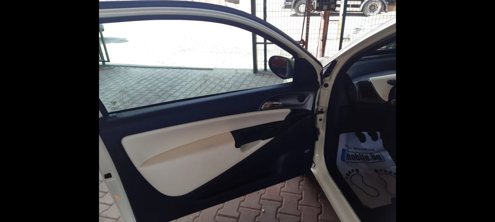 Lancia Ypsilon 1, 4i, снимка 2 - Автомобили и джипове - 56281190